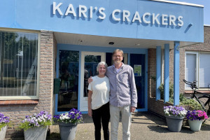 Kari’s Crackers wint Rode Vuist 2025